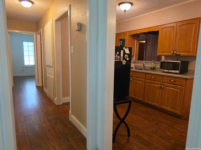 154 FELTON DR, San Antonio, TX 78226