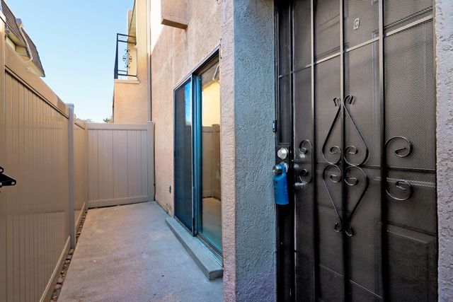 8333 Comanche Road NE APT 2C, Albuquerque, NM 87110