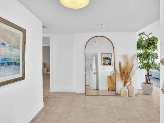 4300 N Ocean Boulevard 2D, Fort Lauderdale, FL 33308