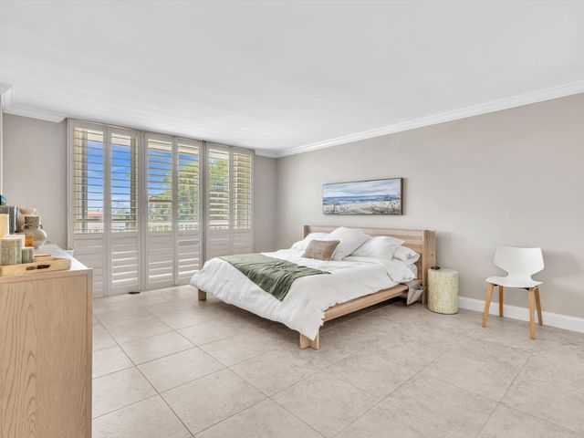 4300 N Ocean Boulevard 2D, Fort Lauderdale, FL 33308