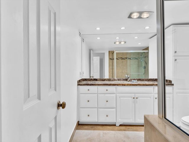 4300 N Ocean Boulevard 2D, Fort Lauderdale, FL 33308
