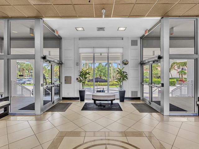4300 N Ocean Boulevard 2D, Fort Lauderdale, FL 33308