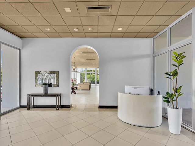 4300 N Ocean Boulevard 2D, Fort Lauderdale, FL 33308