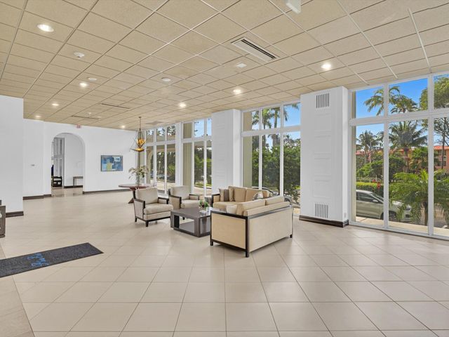 4300 N Ocean Boulevard 2D, Fort Lauderdale, FL 33308