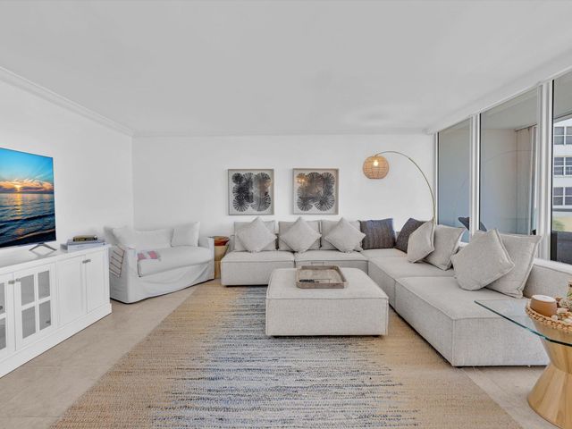 4300 N Ocean Boulevard 2D, Fort Lauderdale, FL 33308