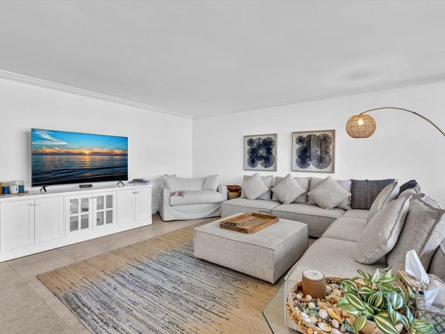 4300 N Ocean Boulevard 2D, Fort Lauderdale, FL 33308