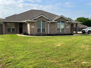 1009 Crepe Myrtle Court, College Station, TX 77845