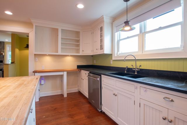 14473 Wallace Pike, Abingdon, VA 24210