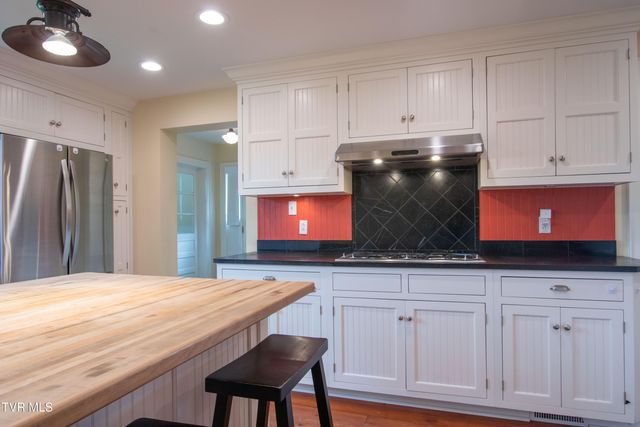 14473 Wallace Pike, Abingdon, VA 24210