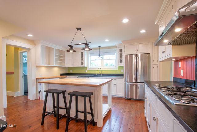 14473 Wallace Pike, Abingdon, VA 24210