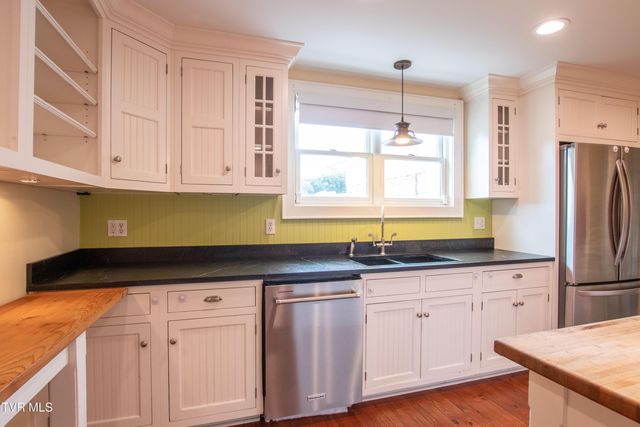 14473 Wallace Pike, Abingdon, VA 24210