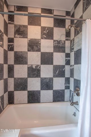 14473 Wallace Pike, Abingdon, VA 24210