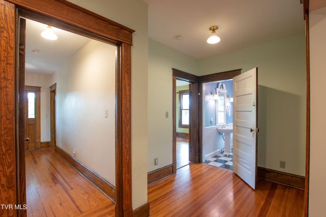14473 Wallace Pike, Abingdon, VA 24210