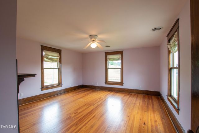14473 Wallace Pike, Abingdon, VA 24210