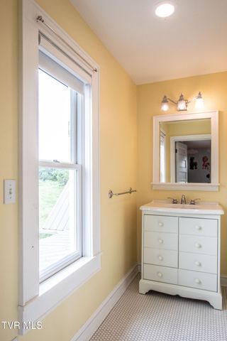 14473 Wallace Pike, Abingdon, VA 24210