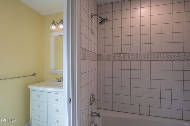 14473 Wallace Pike, Abingdon, VA 24210