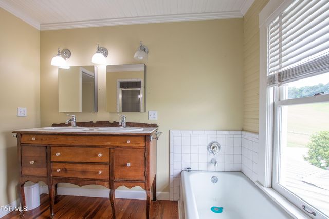14473 Wallace Pike, Abingdon, VA 24210