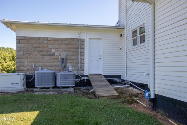14473 Wallace Pike, Abingdon, VA 24210