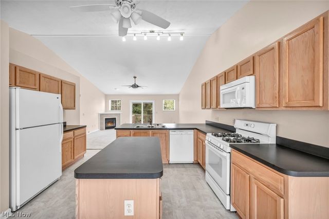 1024 Saint Michaels Way, Madison, OH 44057