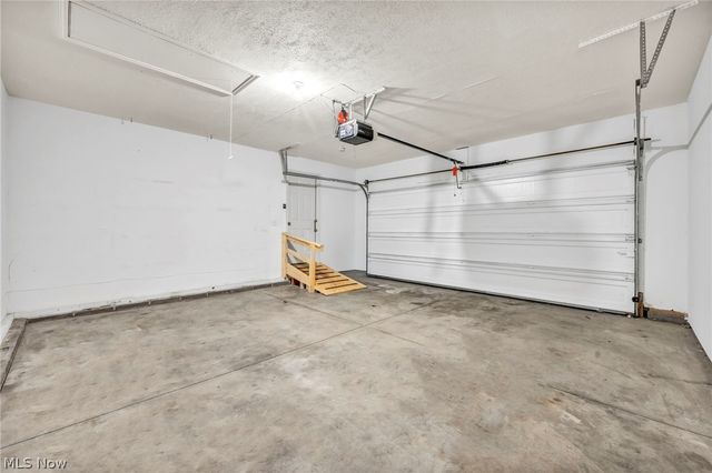 1024 Saint Michaels Way, Madison, OH 44057