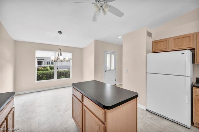 1024 Saint Michaels Way, Madison, OH 44057
