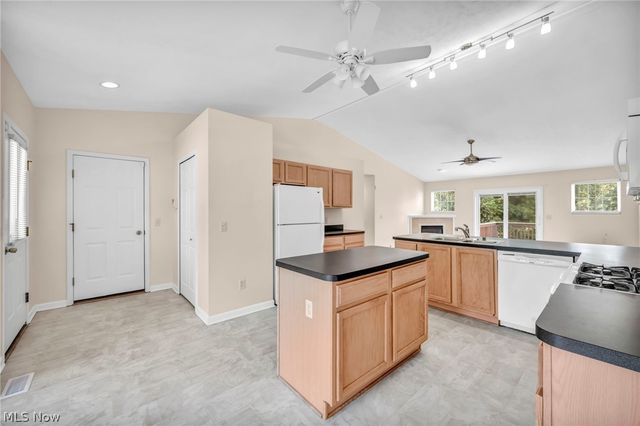 1024 Saint Michaels Way, Madison, OH 44057