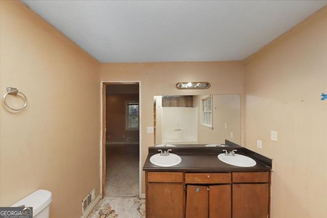 8986 Mandarin Drive, Jonesboro, GA 30236