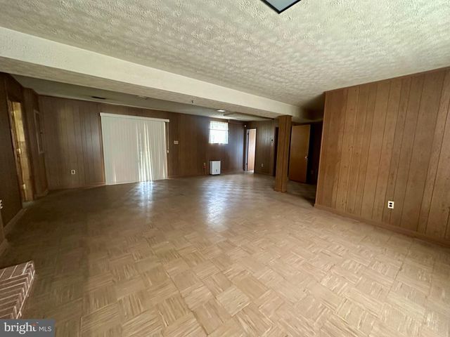 10955 LAWRENCE DR, Waldorf, MD 20603