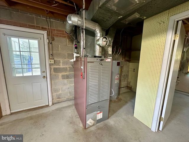 10955 LAWRENCE DR, Waldorf, MD 20603