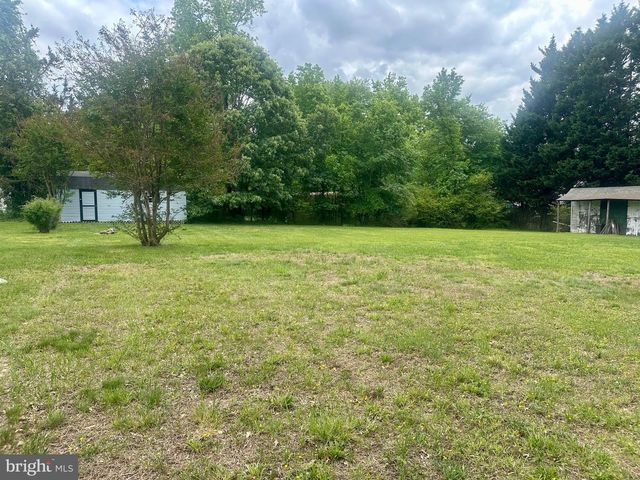 10955 LAWRENCE DR, Waldorf, MD 20603