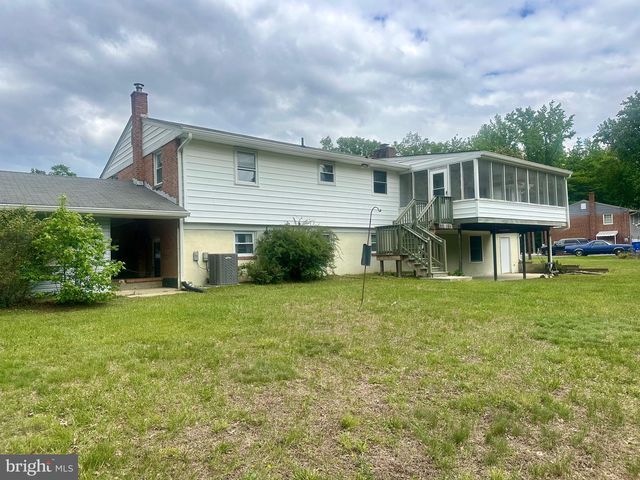 10955 LAWRENCE DR, Waldorf, MD 20603