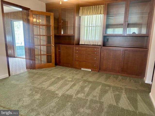 10955 LAWRENCE DR, Waldorf, MD 20603