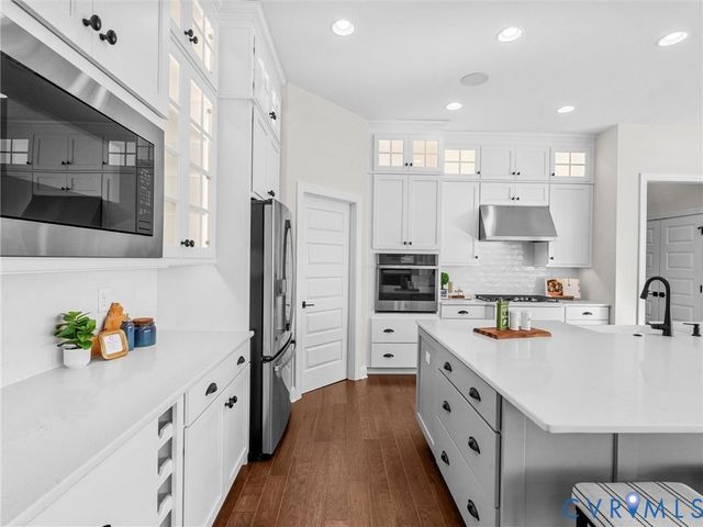 18319 Eagle Bend Dr, Moseley, VA 23120