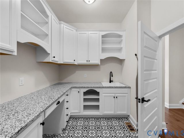 18319 Eagle Bend Dr, Moseley, VA 23120