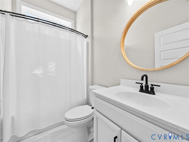 18319 Eagle Bend Dr, Moseley, VA 23120