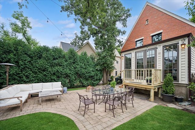 419 Provident Avenue, Winnetka, IL 60093