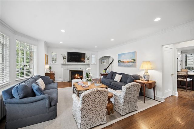 419 Provident Avenue, Winnetka, IL 60093