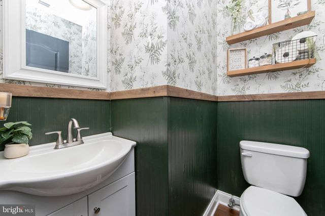 47 BARRY DR, Mantua, NJ 08051