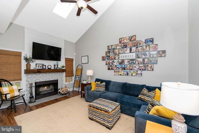 47 BARRY DR, Mantua, NJ 08051