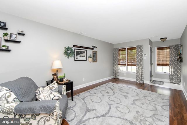 47 BARRY DR, Mantua, NJ 08051