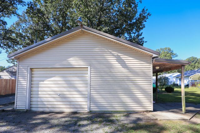 2556 Madison Street, Paducah, KY 42001