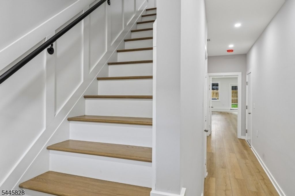 7 Terrace Pl, Belleville Twp., NJ 07109 — photo 4