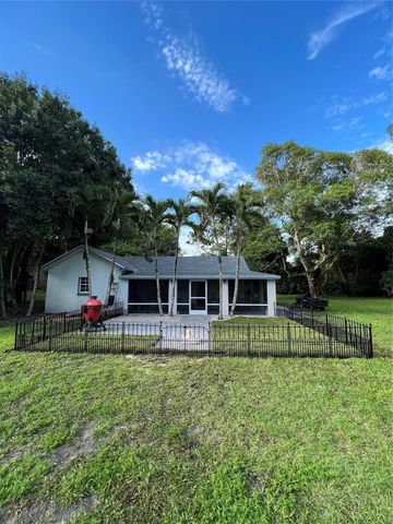 4170 Manor Forest Boulevard, Boynton Beach, FL 33436