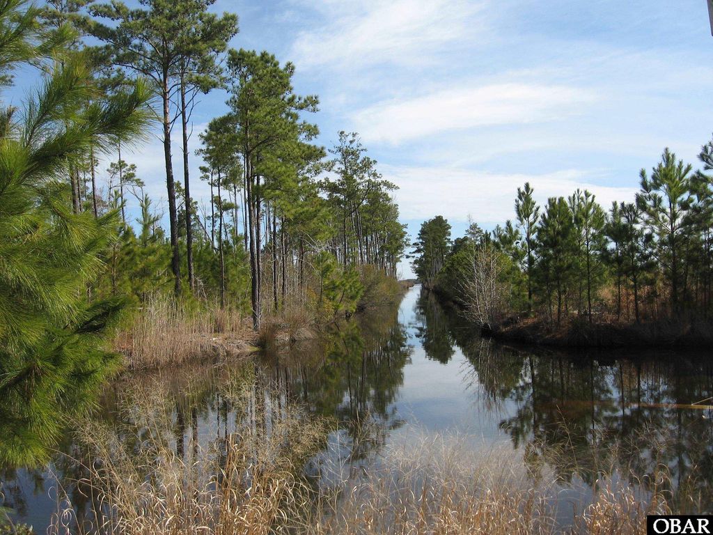 Image 8 of property listing at 4161 Caratoke Highway Lot #1, Barco, NC 27917