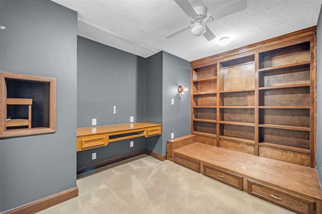 95 Paradise Valley Drive, Conroe, TX 77304