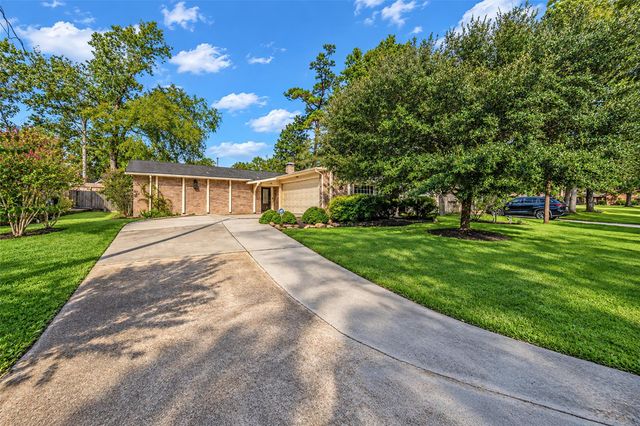 95 Paradise Valley Drive, Conroe, TX 77304