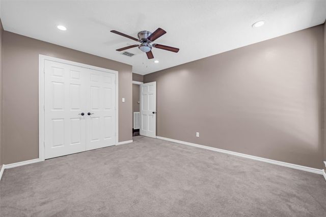 95 Paradise Valley Drive, Conroe, TX 77304