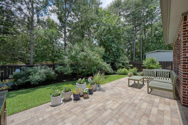 1833 Leela Springs Drive, Conroe, TX 77304
