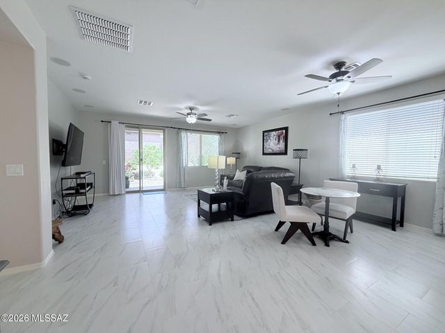 13898 N Swift Spear Drive, Marana, AZ 85658