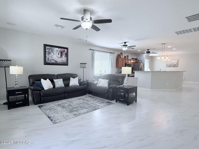 13898 N Swift Spear Drive, Marana, AZ 85658